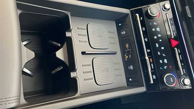 Hyundai Santa Fe SANTA FE 1.6 TGDi Plug-in Hybrid Calligraphy 5dr 4WD Auto