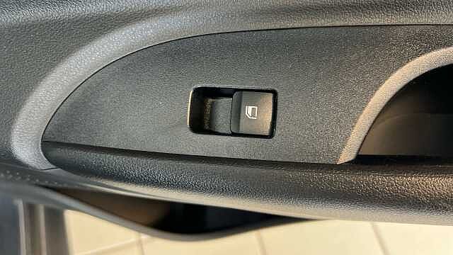 Hyundai BAYON HAT 1.0 T-gdi 100 Ultimate Aurora Gray
