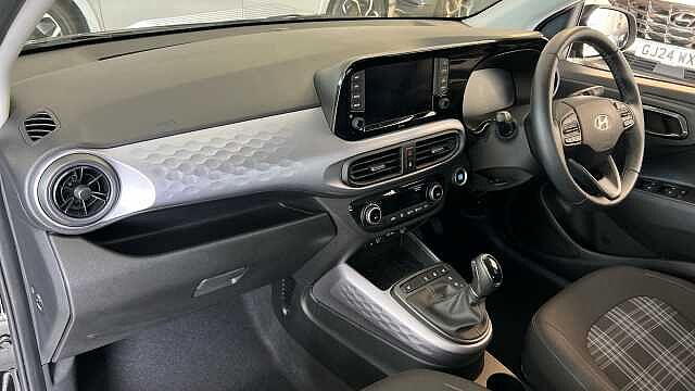 Hyundai i10 I10 1.0 [58] Premium 5dr Auto [Nav]