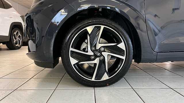 Hyundai i10 I10 1.2 [79] Premium 5dr Auto [Nav]