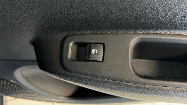 Hyundai i10 I10 1.2 [79] Premium 5dr Auto [Nav]