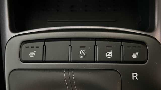 Hyundai i10 I10 1.2 [79] Premium 5dr Auto [Nav]