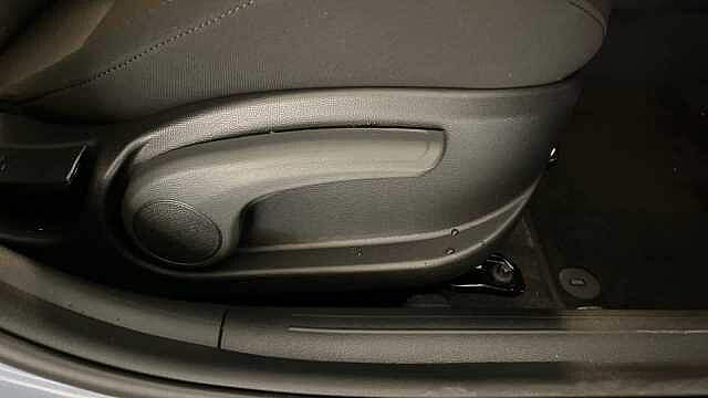 Hyundai Bayon Bayon HAT 1.0 T-gdi 90PS Tech Line