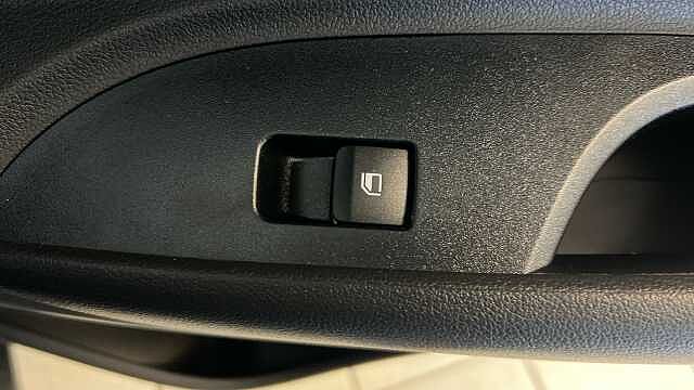 Hyundai Bayon Bayon HAT 1.0 T-gdi 90PS Tech Line