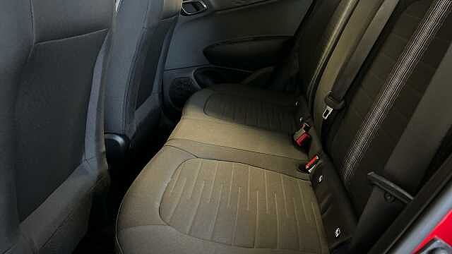 Hyundai i10 i10 5Dr HAT 1.0 MPi 63ps Advance NAV AU