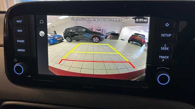 Hyundai i10 i10 5Dr HAT 1.0 MPi 63ps Advance NAV AU