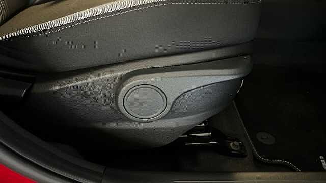 Hyundai i10 i10 5Dr HAT 1.0 MPi 63ps Advance NAV AU