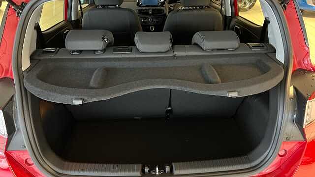 Hyundai i10 i10 5Dr HAT 1.0 MPi 63ps Advance NAV AU