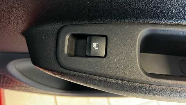 Hyundai i10 i10 5Dr HAT 1.0 MPi 63ps Advance NAV AU