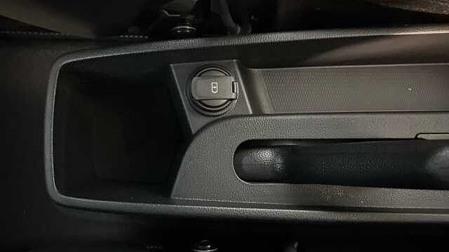 Hyundai i10 i10 5Dr HAT 1.0 MPi 63ps Advance NAV AU