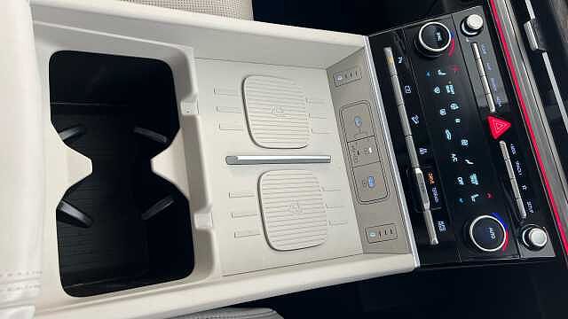 Hyundai SANTA FE 1.6 TGDi Plug-in Hybrid Ultimate 5dr 4WD Auto