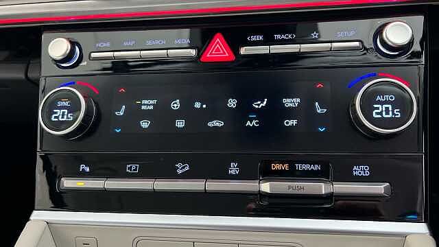 Hyundai SANTA FE 1.6 TGDi Plug-in Hybrid Ultimate 5dr 4WD Auto