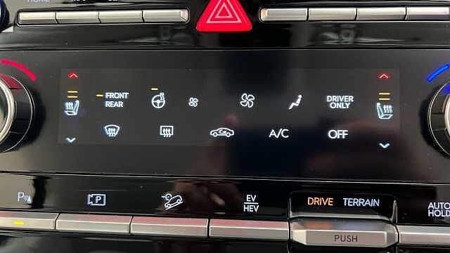 Hyundai SANTA FE 1.6 TGDi Plug-in Hybrid Ultimate 5dr 4WD Auto