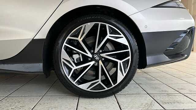 Hyundai IONIQ 6 239kW Ultimate 77kWh 4dr AWD Auto