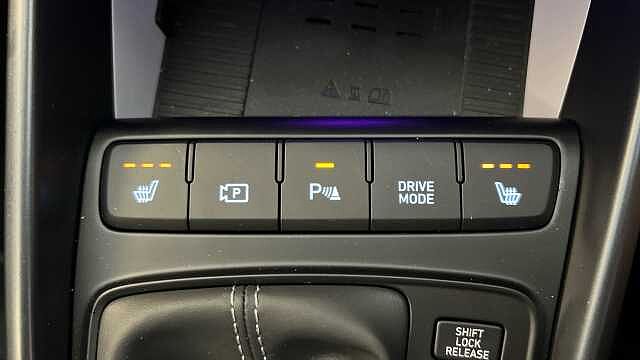Hyundai i20 1.0T GDi 90 Tech Line 5dr DCT